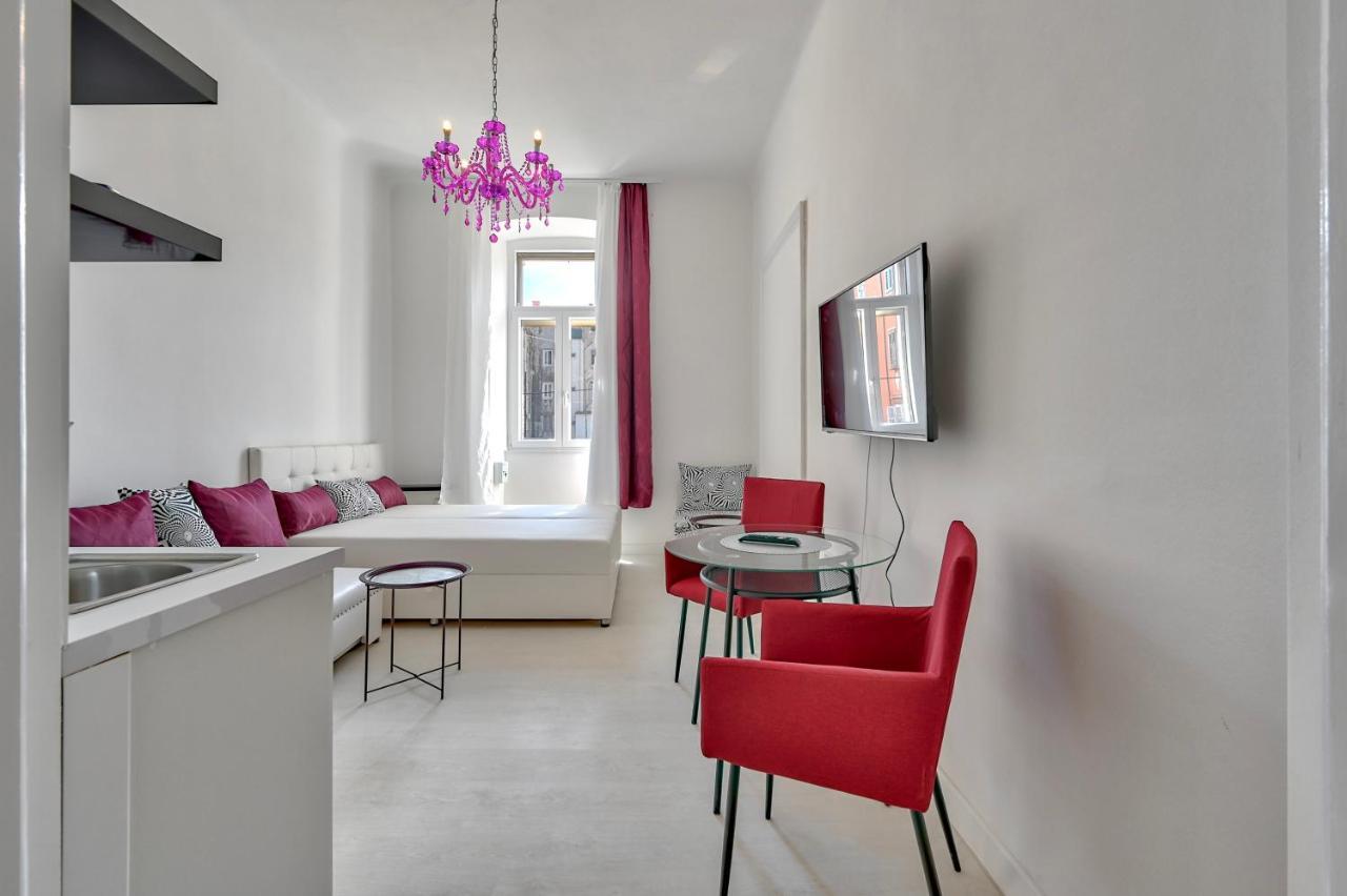 Apartment Collins Amethyst Center